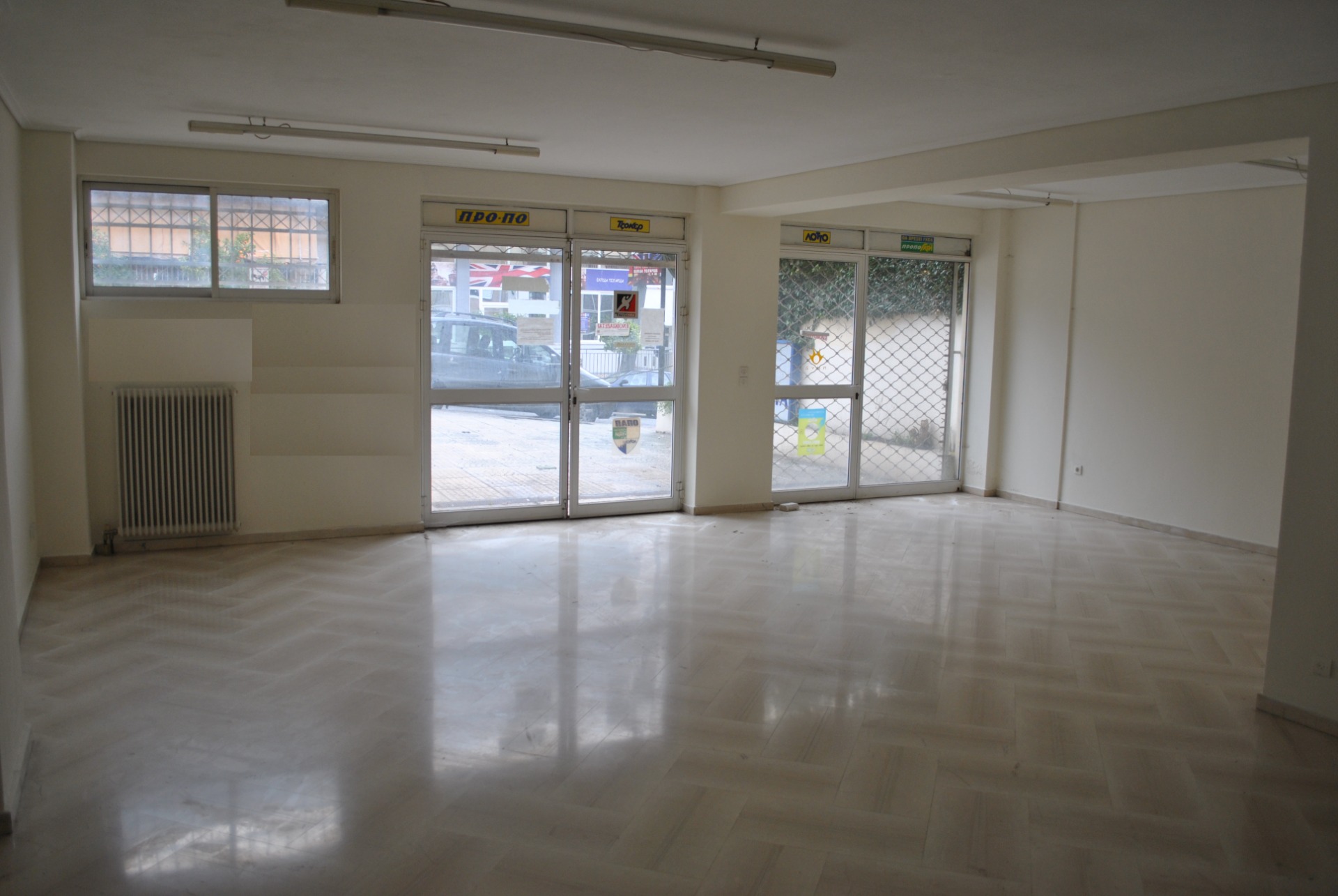 28ης Οκτωβρίου 16 Πετρούπολη